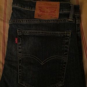 NWOT Men’s Levi’s 519 Jeans
